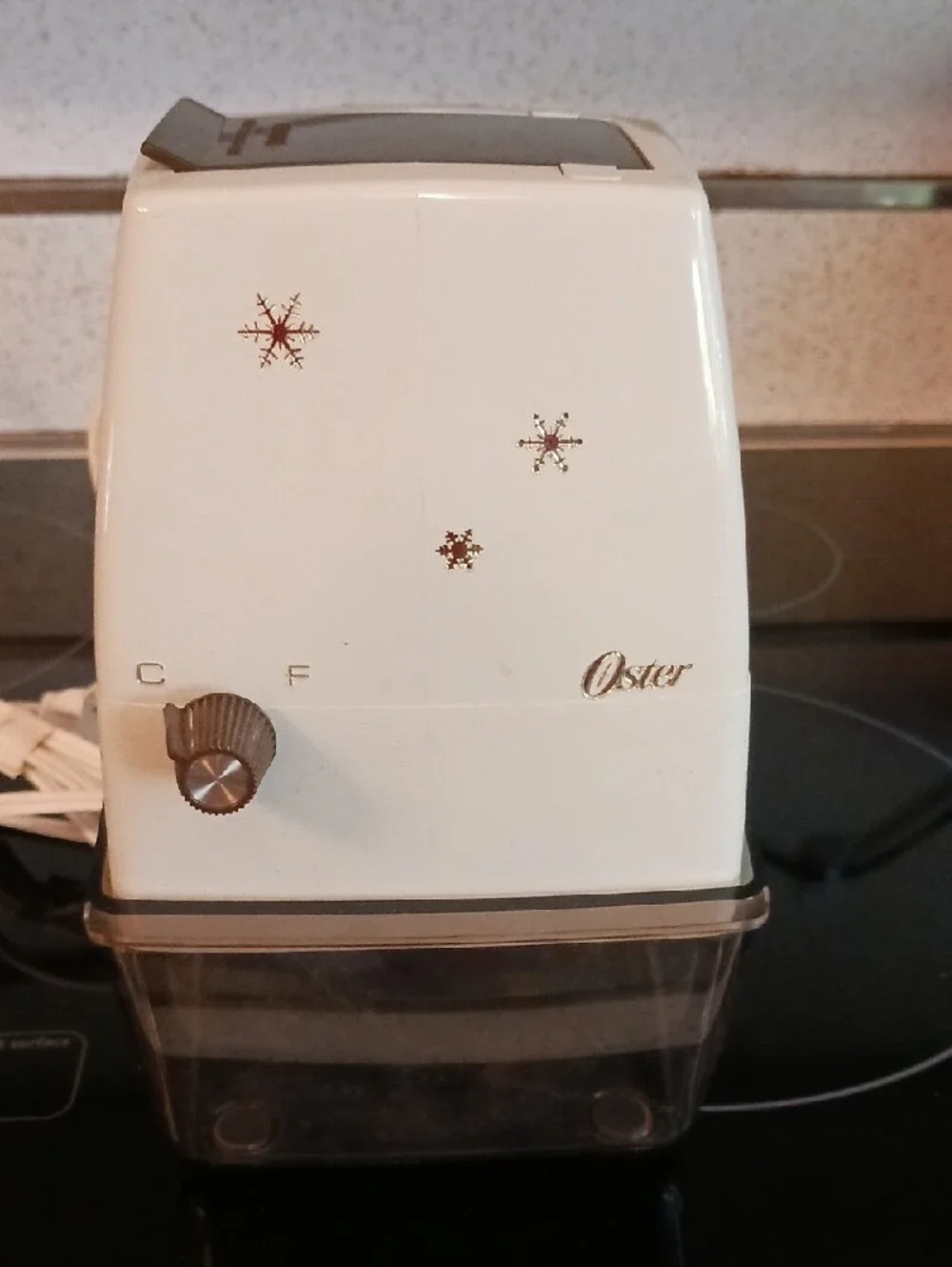 Vintage OSTER Electric Snow Flakes Ice Crusher Home Kitchen Tool